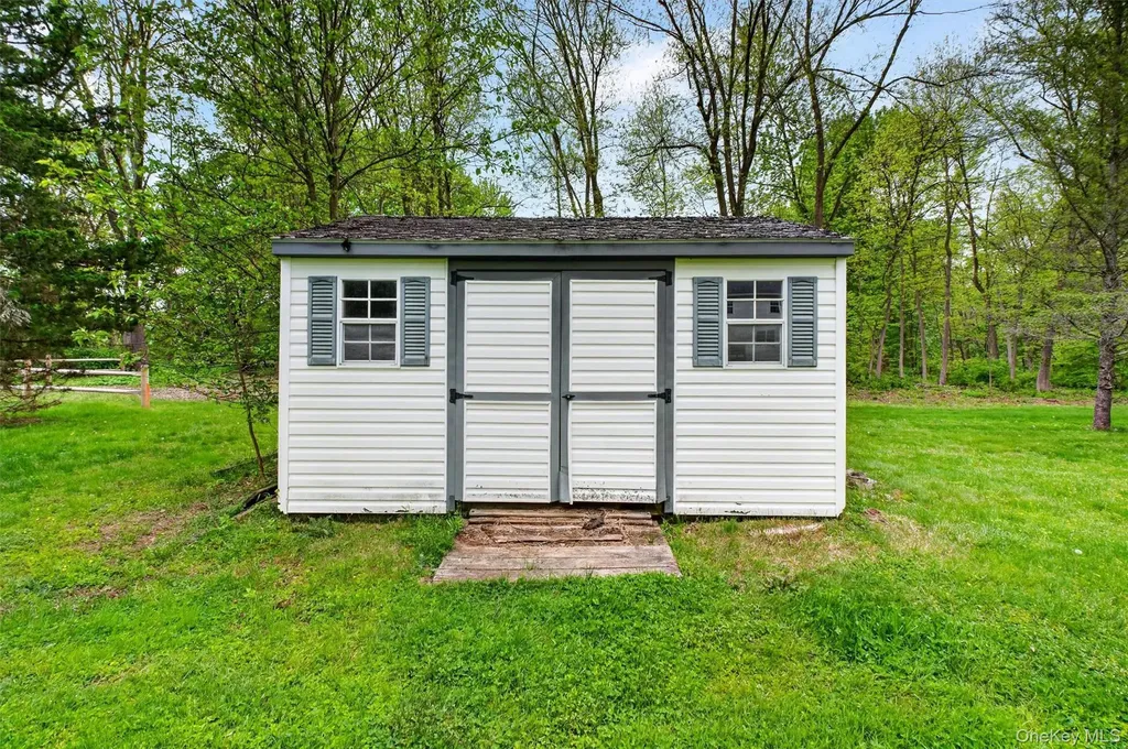 129 Moonlight Drive Stormville NY 12582