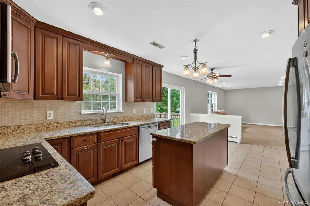 129 Moonlight Drive Stormville NY 12582