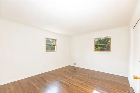 986 Karshick Street Bohemia NY 11716