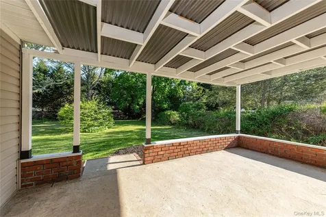 986 Karshick Street Bohemia NY 11716