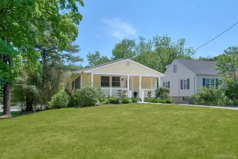 121 Parkview Place Mount Kisco NY 10549