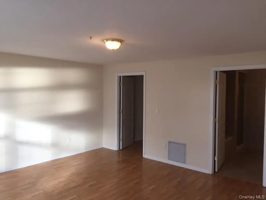 26 W Broadway Long Beach NY 11561