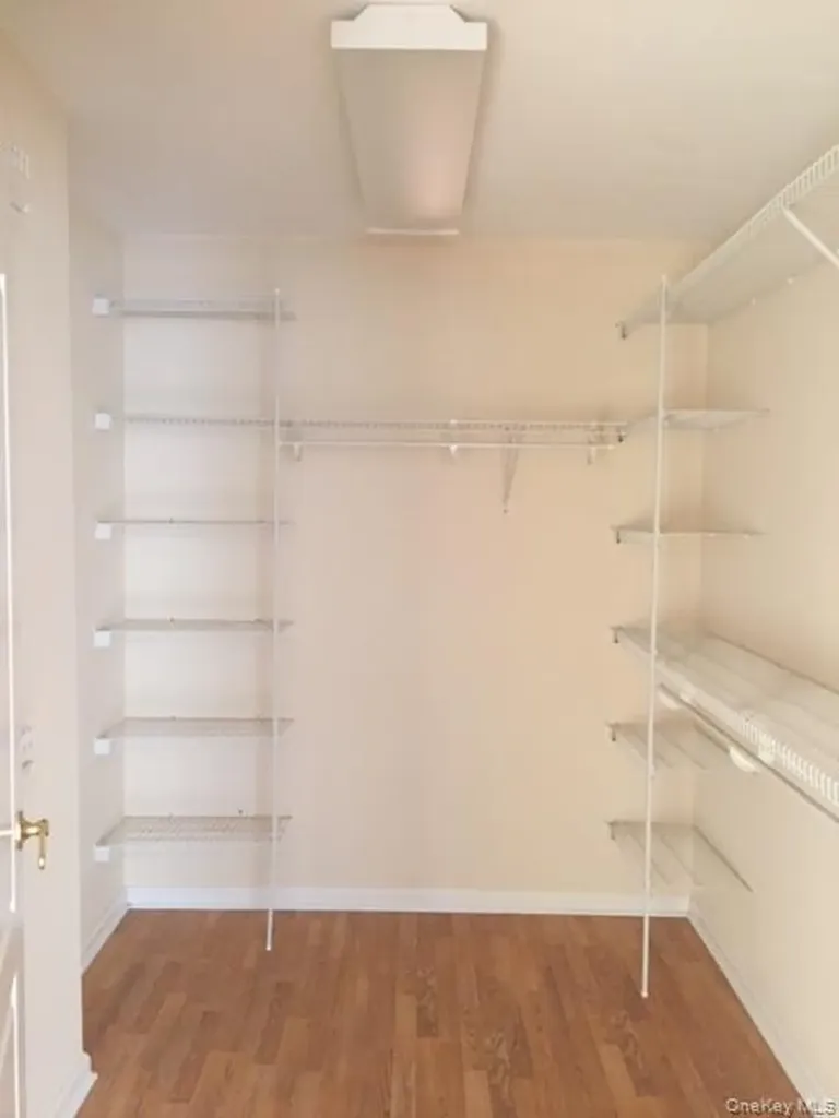 26 W Broadway Long Beach NY 11561
