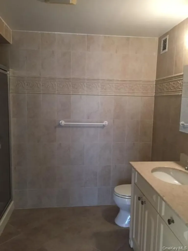 26 W Broadway Long Beach NY 11561