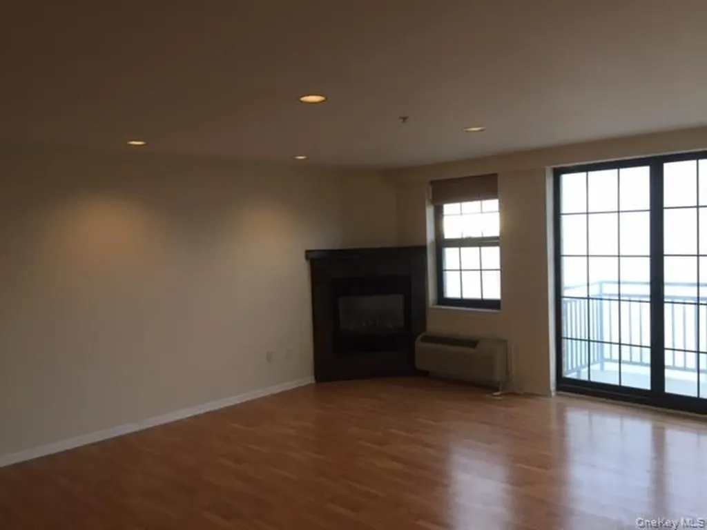 26 W Broadway Long Beach NY 11561