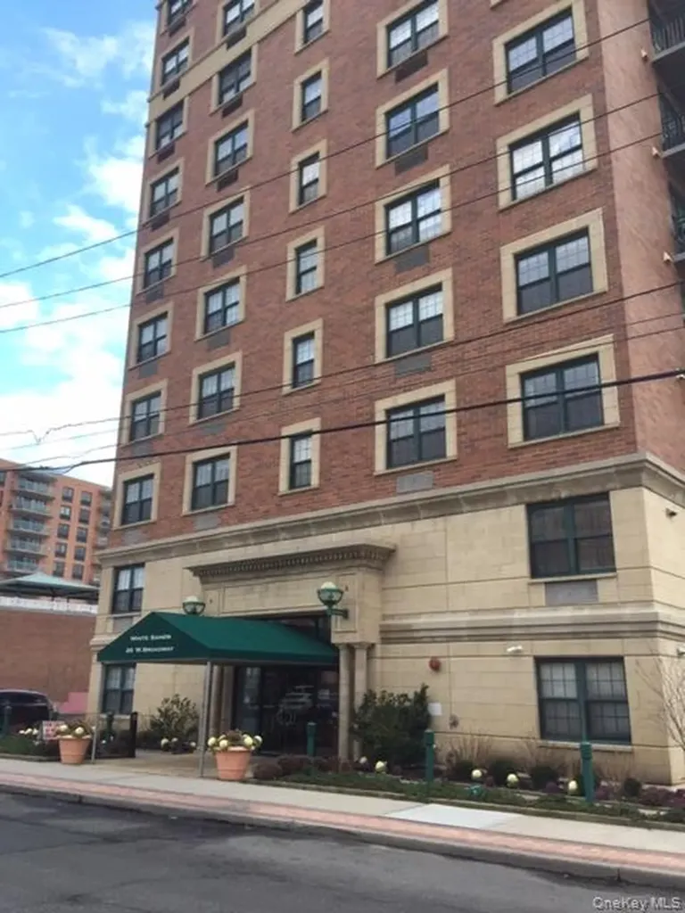 26 W Broadway Long Beach NY 11561