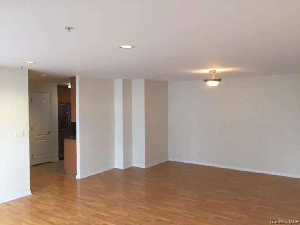 26 W Broadway Long Beach NY 11561