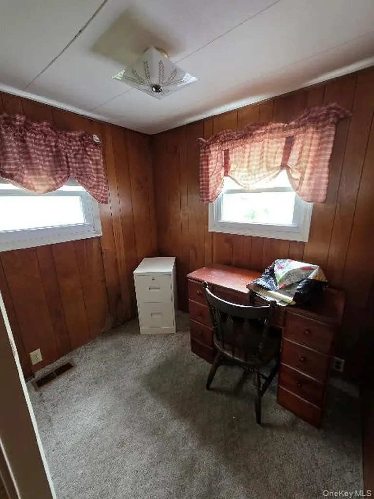 1964 River Calverton NY 11933