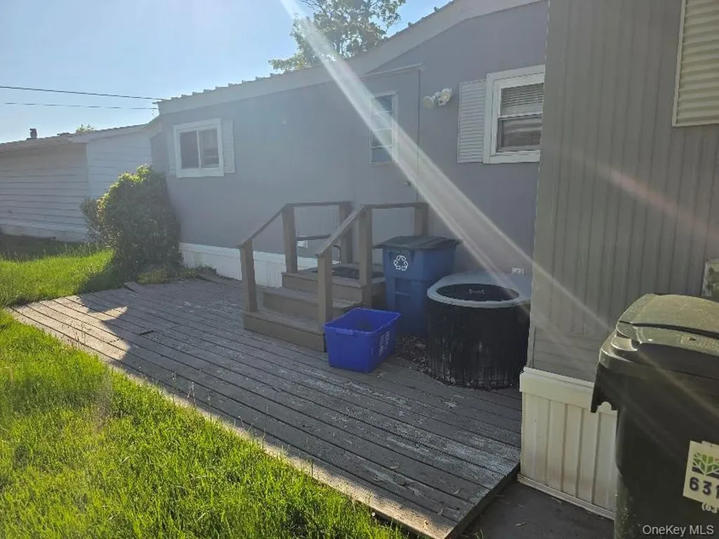 1964 River Calverton NY 11933