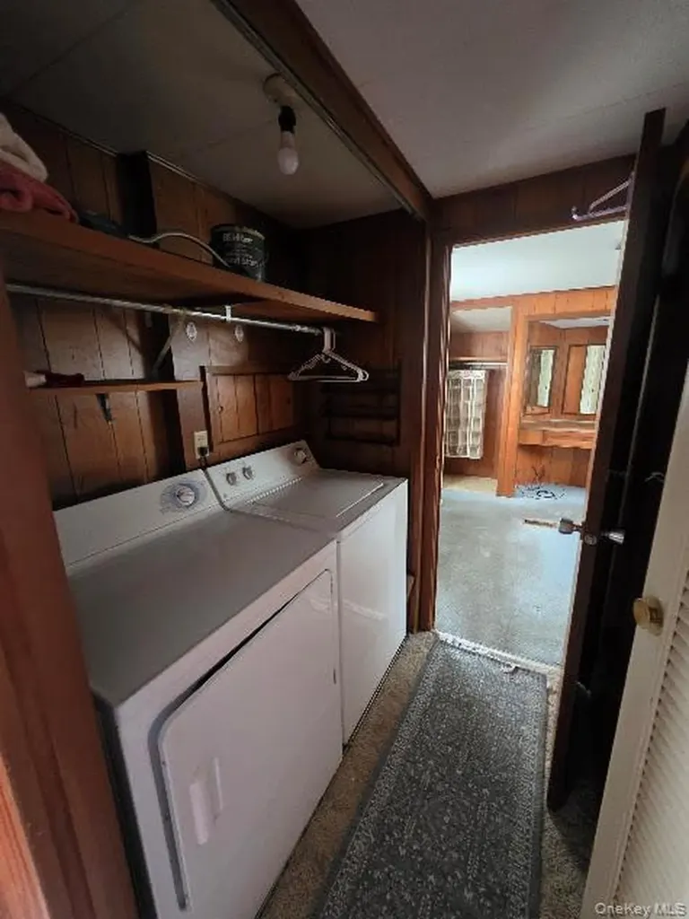 1964 River Calverton NY 11933