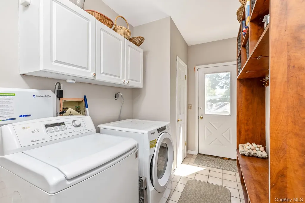 41 Astor Avenue Saint James NY 11780