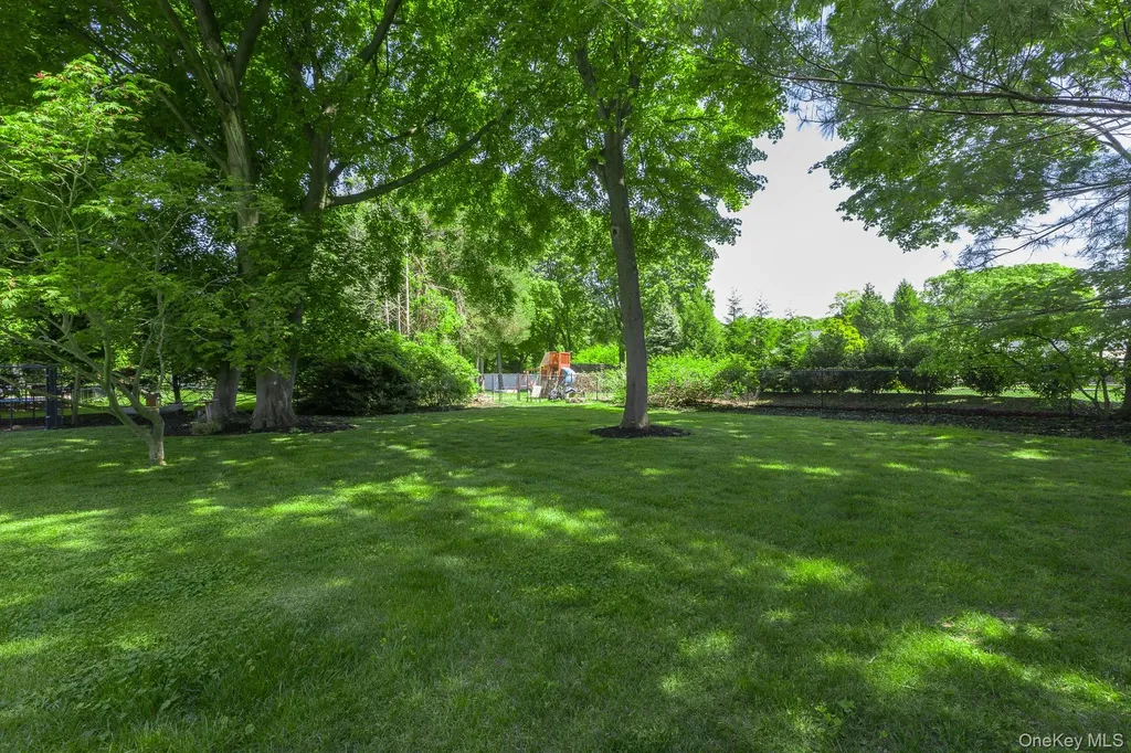 41 Astor Avenue Saint James NY 11780