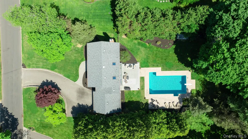 41 Astor Avenue Saint James NY 11780