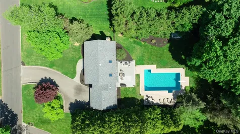 41 Astor Avenue Saint James NY 11780