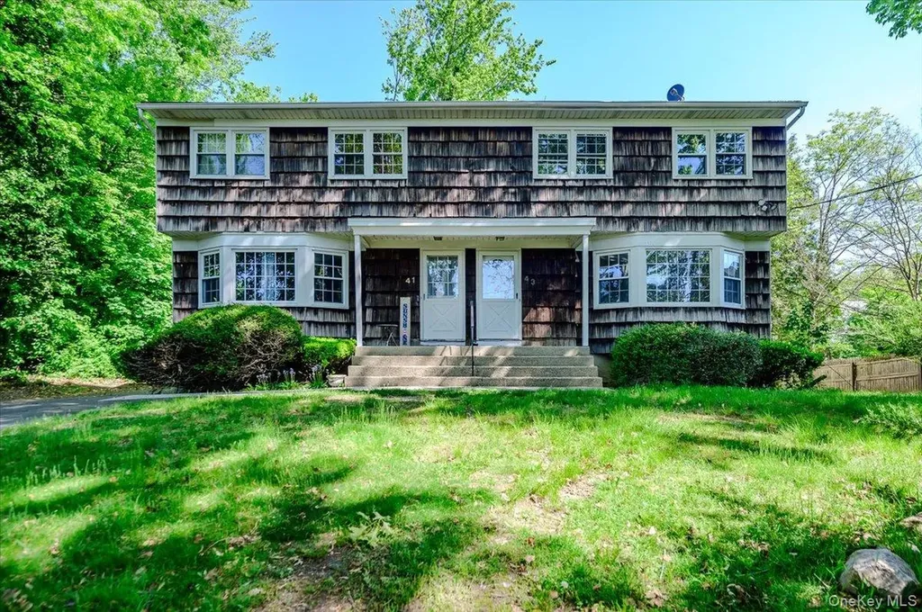 41-43 Evert Street Huntington Station NY 11746