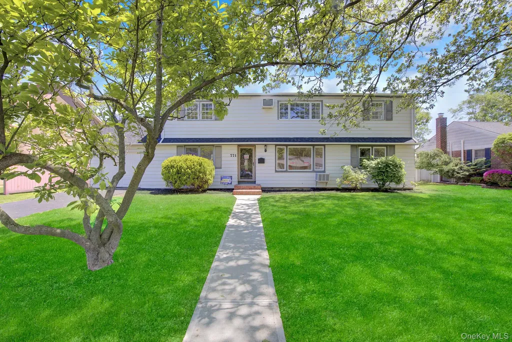 771 Maple Place West Hempstead NY 11552