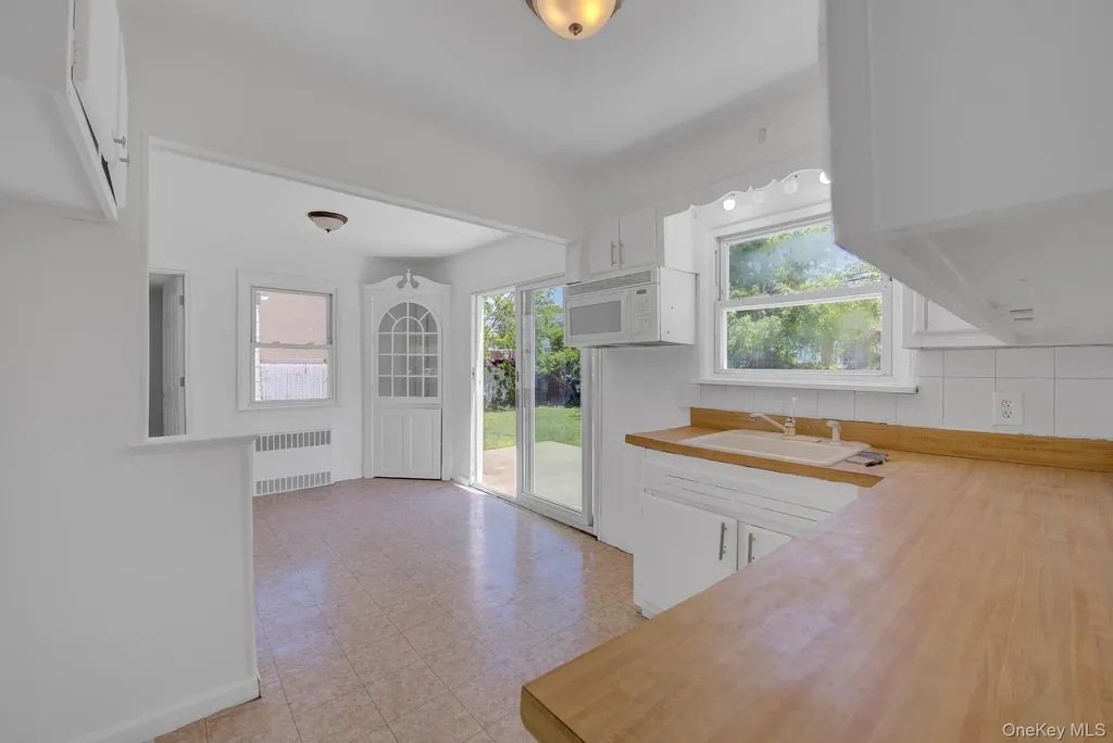 771 Maple Place West Hempstead NY 11552