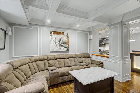 45 W Pondfield Road Bronxville NY 10708