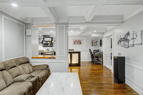 45 W Pondfield Road Bronxville NY 10708