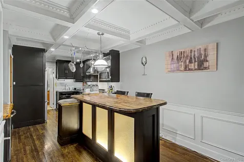 45 W Pondfield Road Bronxville NY 10708