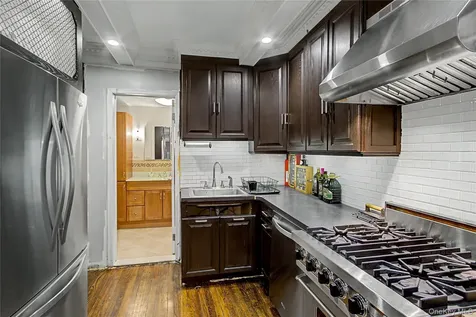 45 W Pondfield Road Bronxville NY 10708