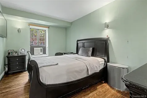 45 W Pondfield Road Bronxville NY 10708