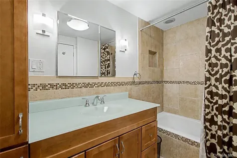 45 W Pondfield Road Bronxville NY 10708
