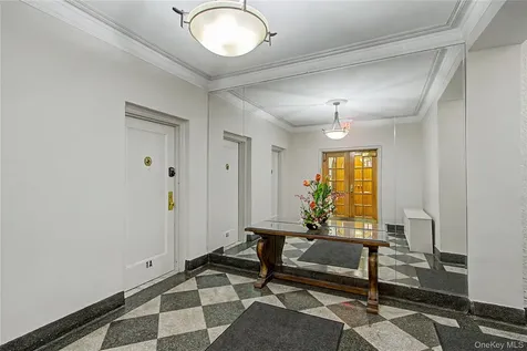 45 W Pondfield Road Bronxville NY 10708