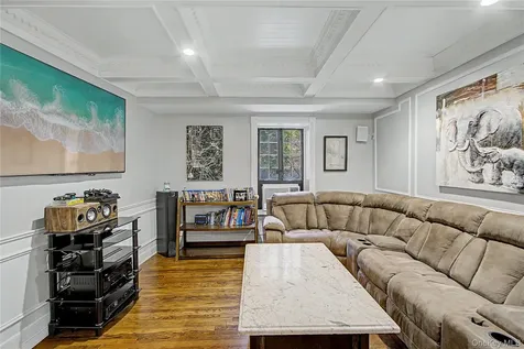 45 W Pondfield Road Bronxville NY 10708