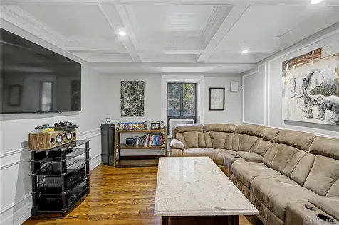 45 W Pondfield Road Bronxville NY 10708