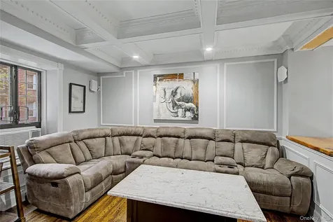 45 W Pondfield Road Bronxville NY 10708
