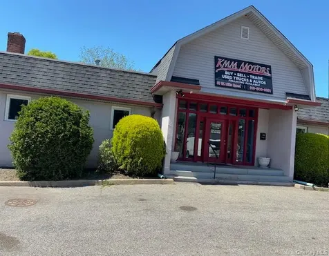 81 W Hills Road Huntington Station NY 11746