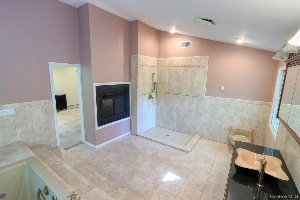 20 Valley Drive East Moriches NY 11940