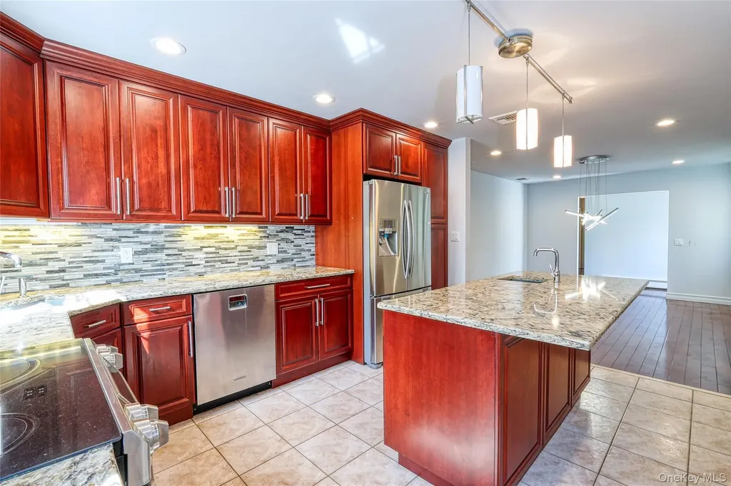 20 Valley Drive East Moriches NY 11940