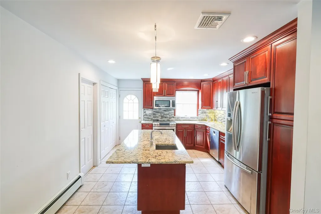 20 Valley Drive East Moriches NY 11940