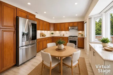 15 Hillvale Road Syosset NY 11791