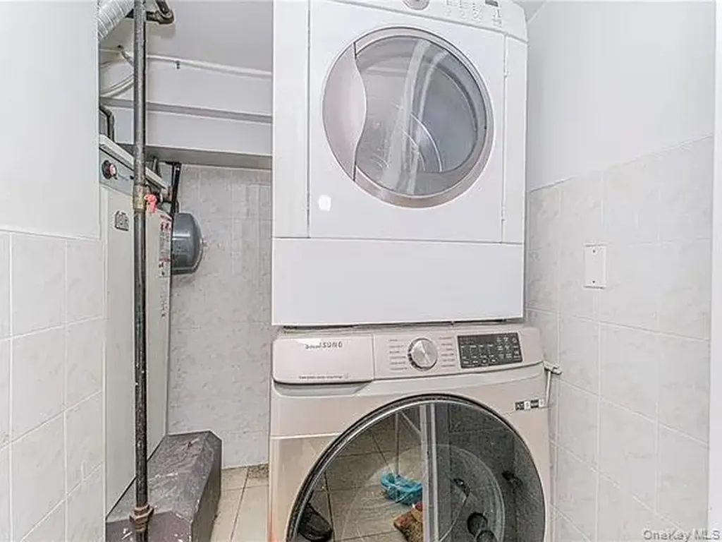 177 Bay 49th Street Brooklyn NY 11214