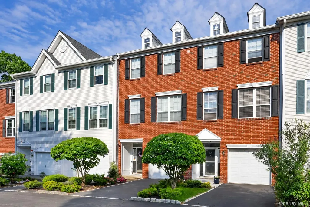 131 Meadow Lane Nanuet NY 10954