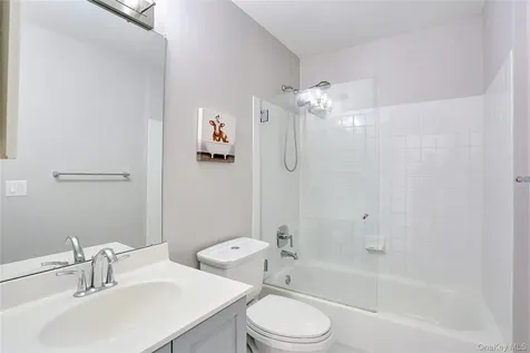 131 Meadow Lane Nanuet NY 10954