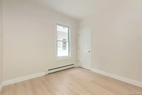 106 Winnikee Avenue Poughkeepsie NY 12601