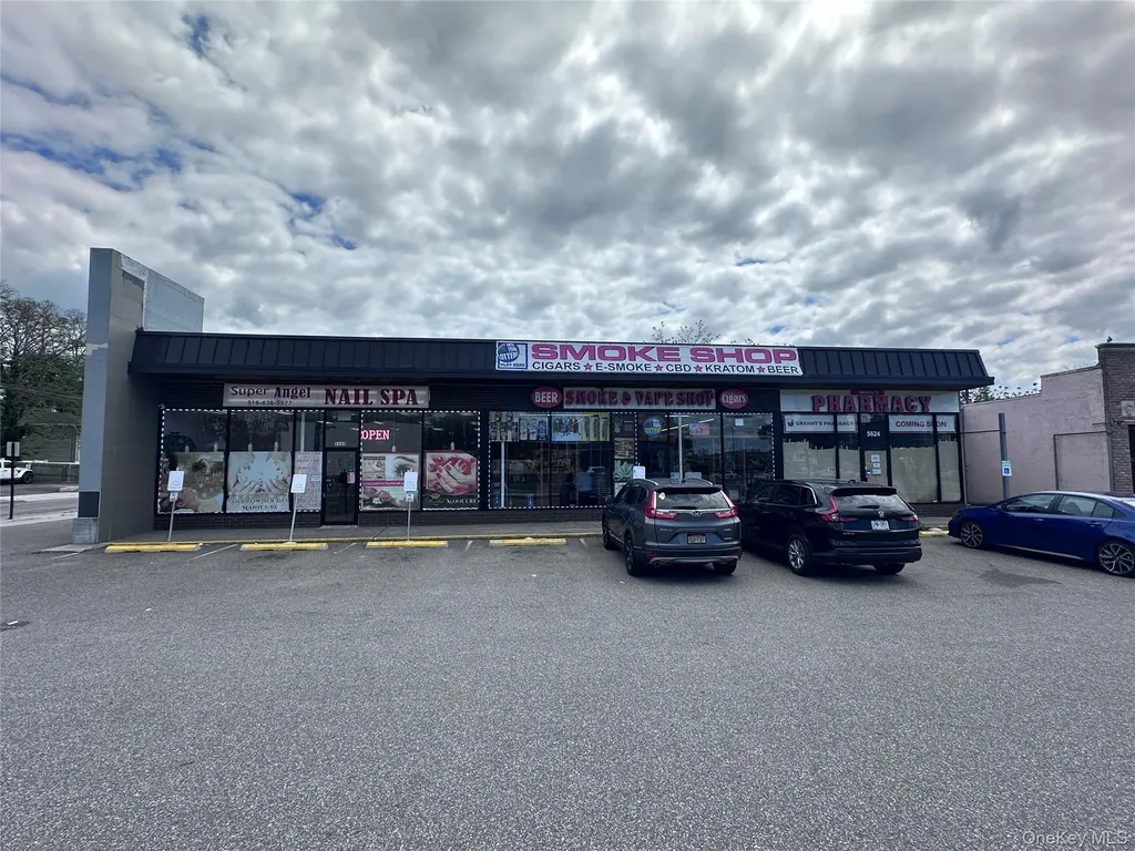 5640-18 Merrick Road Massapequa NY 11758