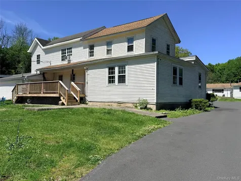 19 Quartz Lane Greenville NY 12771