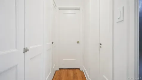 100 Parkway Bronxville NY 10708
