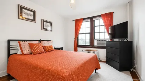 100 Parkway Bronxville NY 10708