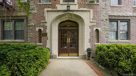 100 Parkway Bronxville NY 10708