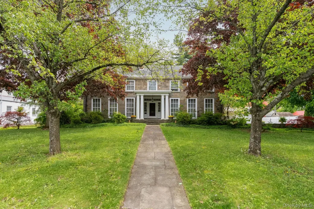 322 Albany Avenue Kingston NY 12401