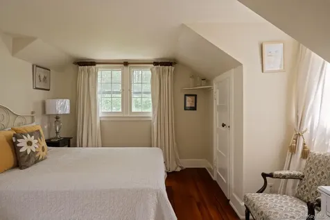 322 Albany Avenue Kingston NY 12401