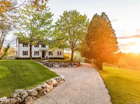 54 Far View Lane Hillsdale NY 12529