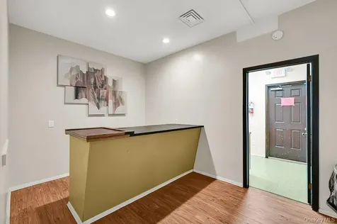3 Granada Crescent White Plains NY 10603