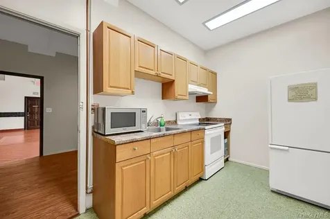 3 Granada Crescent White Plains NY 10603